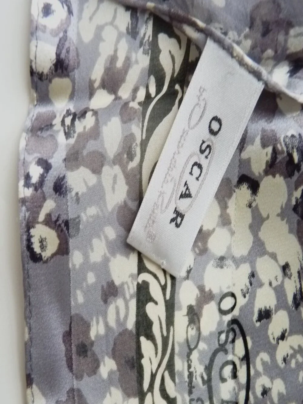Oscar de La Renta silk bandana scarf 20x20